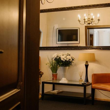 Excelsior Inn Turda Eksteriør bilde